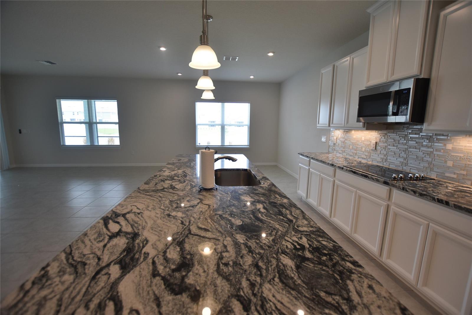 3001 SLOUGH CREEK DR, KISSIMMEE, FL, 34744