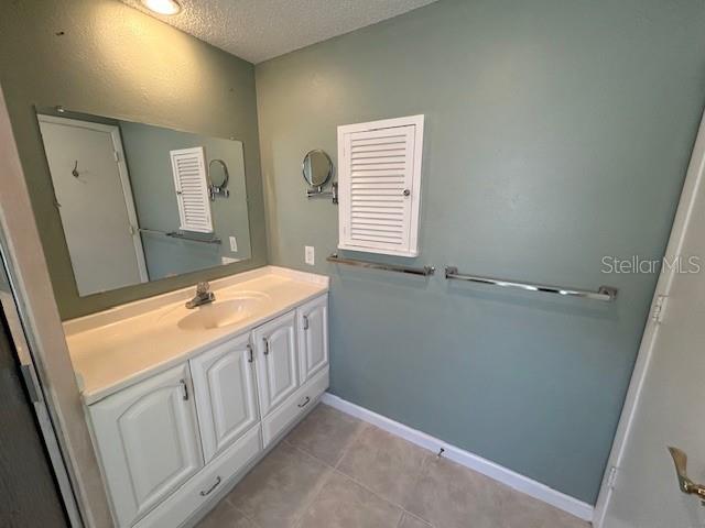 2055 HYATT DR, PORT CHARLOTTE, FL, 33948