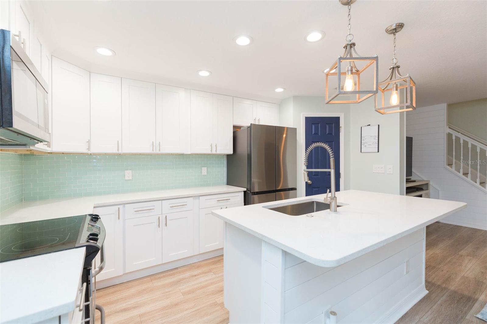 10906 KENSINGTON PARK AVE, RIVERVIEW, FL, 33578
