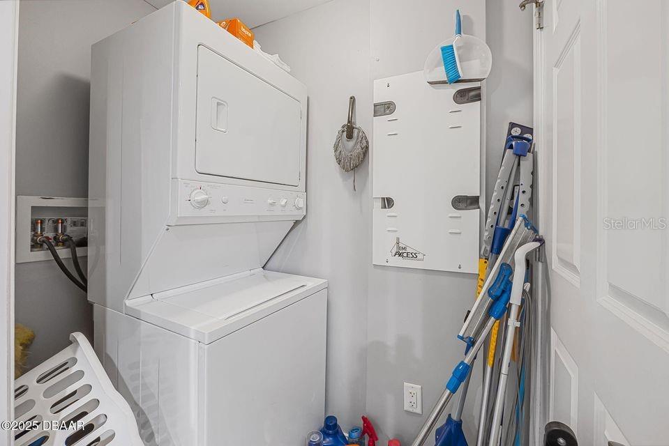 231 RIVERSIDE DR #1907-1, HOLLY HILL, FL, 32117