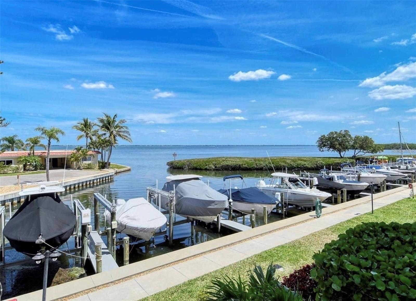 4600 GULF OF MEXICO DR #202, LONGBOAT KEY, FL, 34228