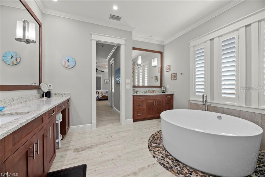 921 W CAPE ESTATES CIR, CAPE CORAL, FL, 33993