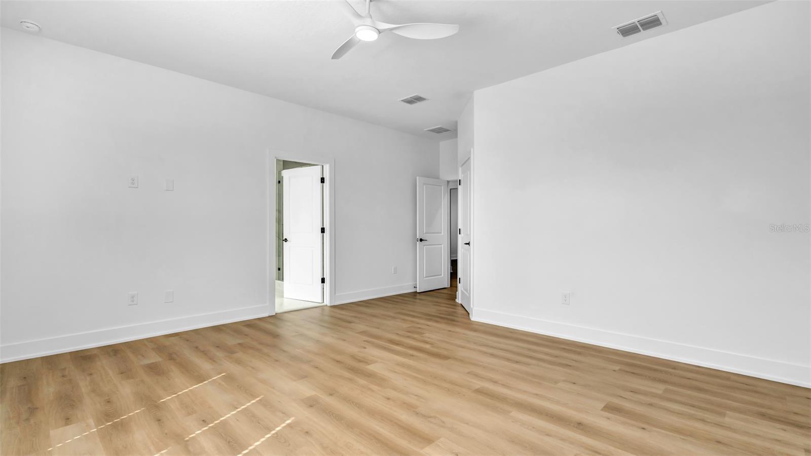 2711 W STATE ST #1, TAMPA, FL, 33609