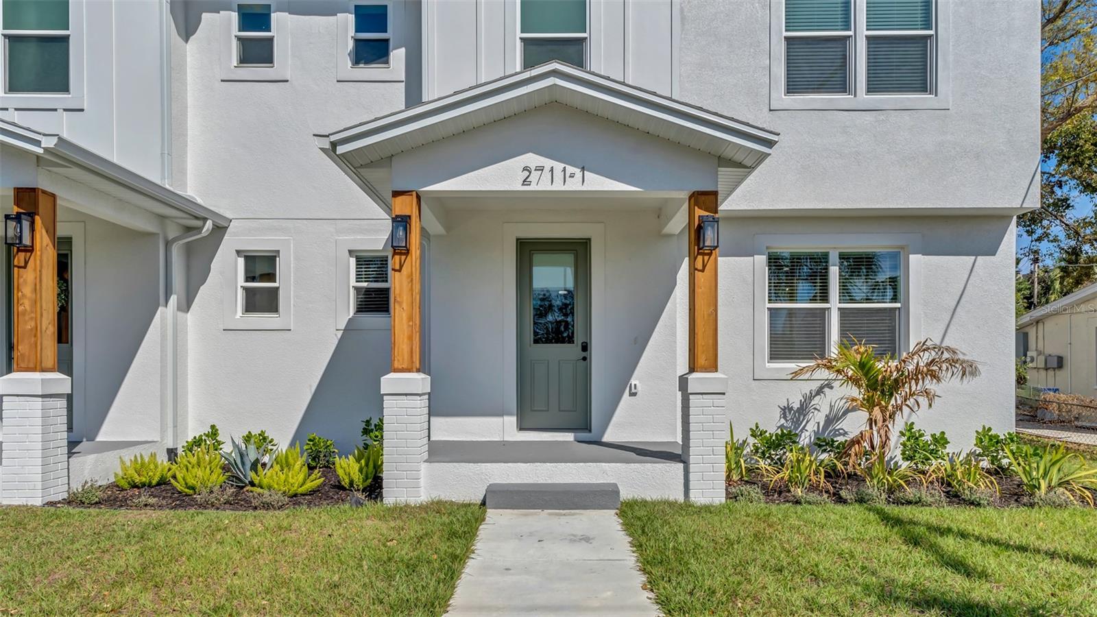 2711 W STATE ST #1, TAMPA, FL, 33609