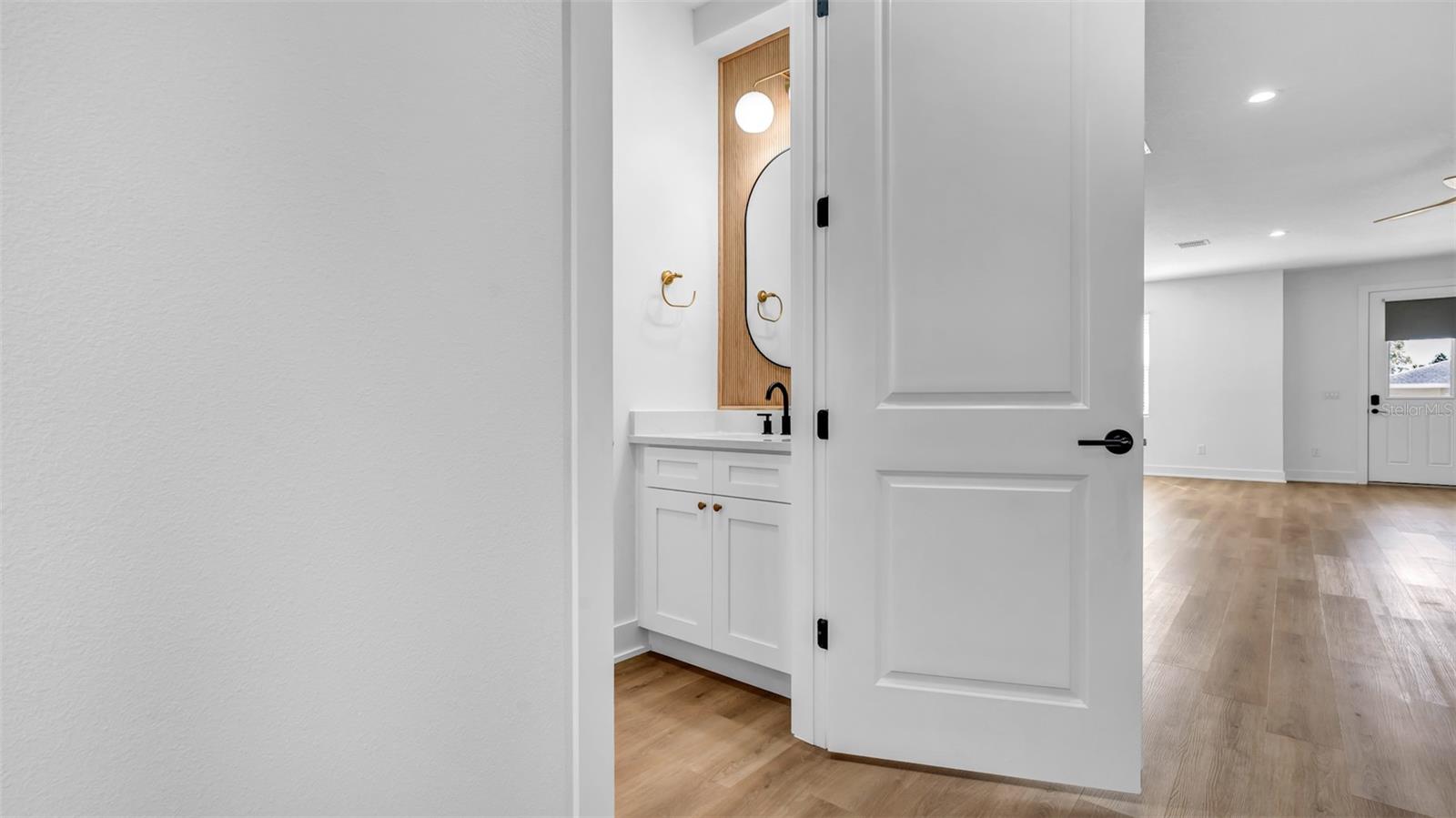 2711 W STATE ST #1, TAMPA, FL, 33609