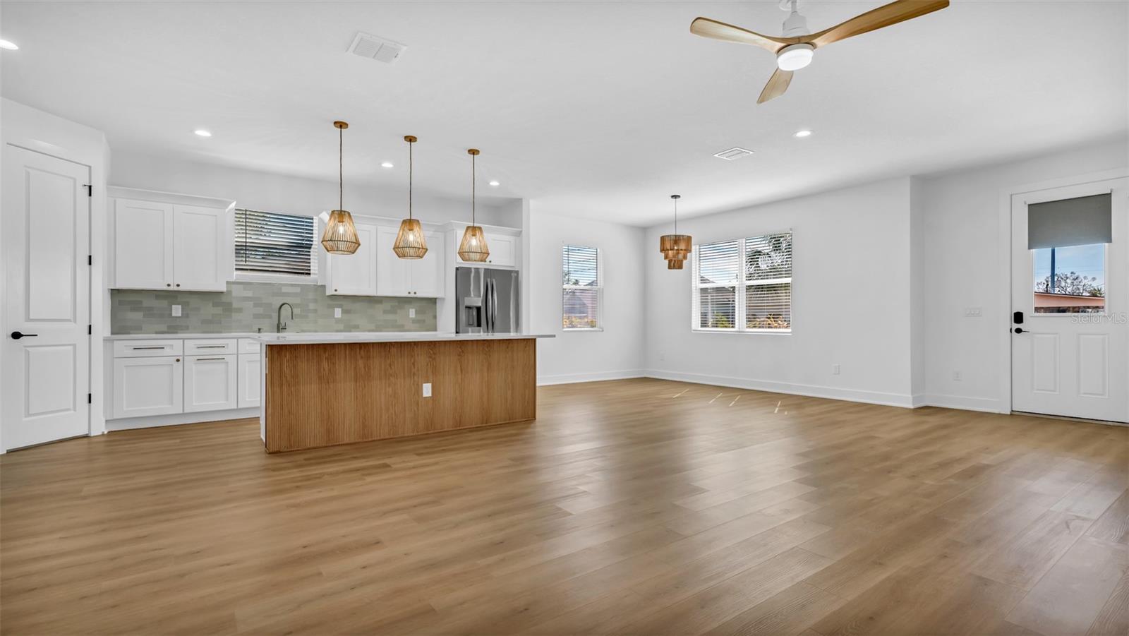 2711 W STATE ST #1, TAMPA, FL, 33609