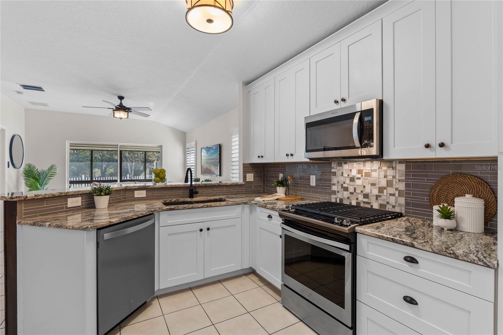 300 STONINGTON WAY, DELAND, FL, 32724