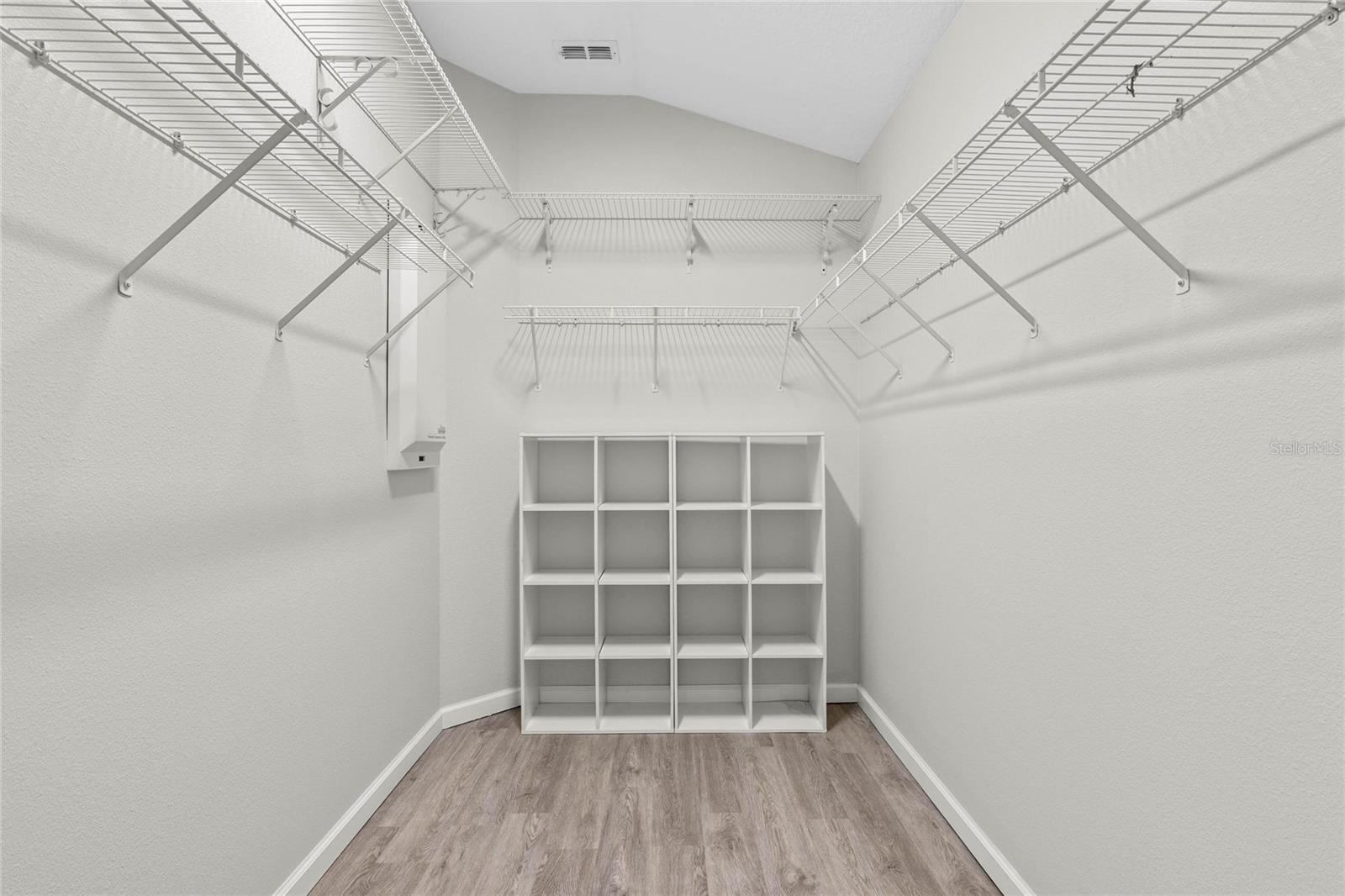 300 STONINGTON WAY, DELAND, FL, 32724