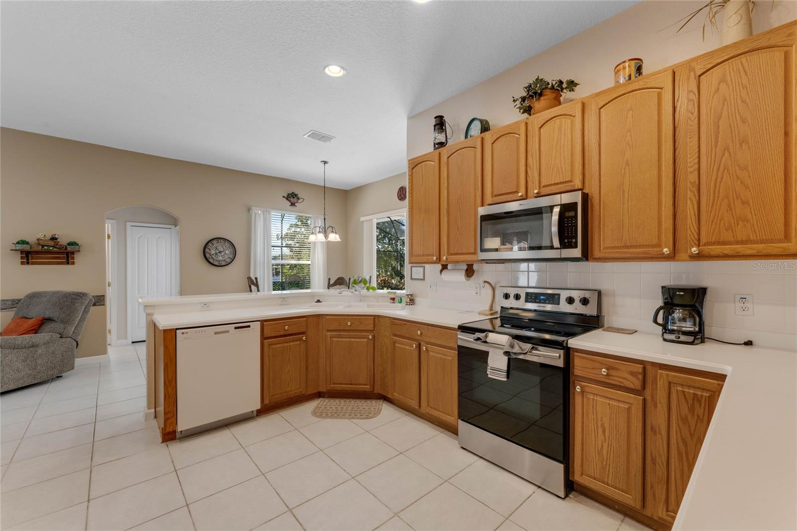 141 PRESTWICK DR, DAVENPORT, FL, 33897