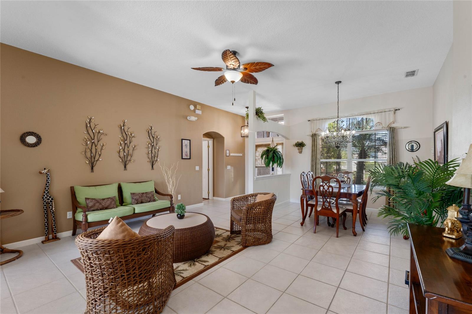141 PRESTWICK DR, DAVENPORT, FL, 33897