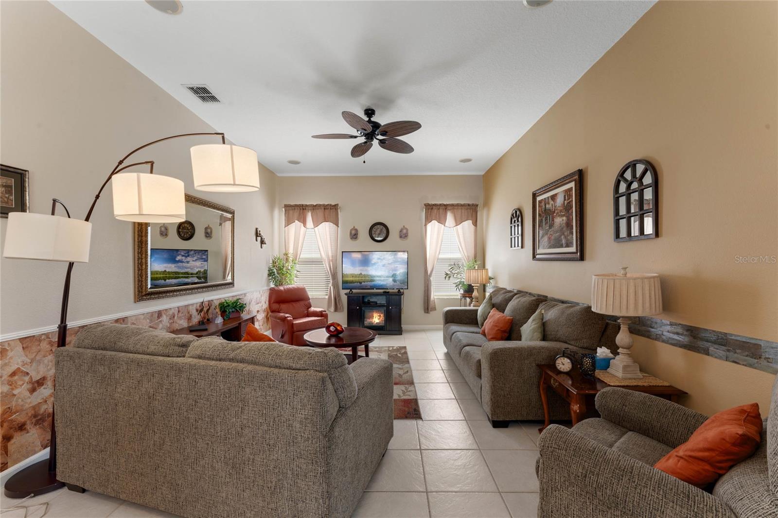 141 PRESTWICK DR, DAVENPORT, FL, 33897