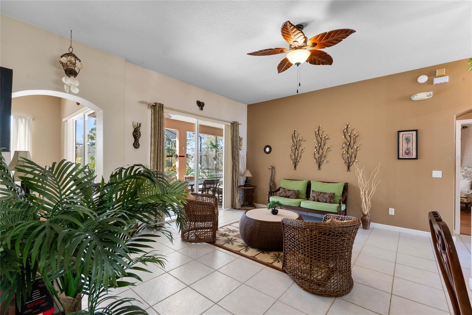141 PRESTWICK DR, DAVENPORT, FL, 33897