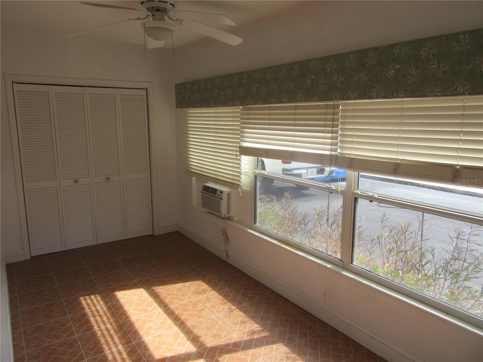 5916 5TH AVE N #b6, ST PETERSBURG, FL, 33710