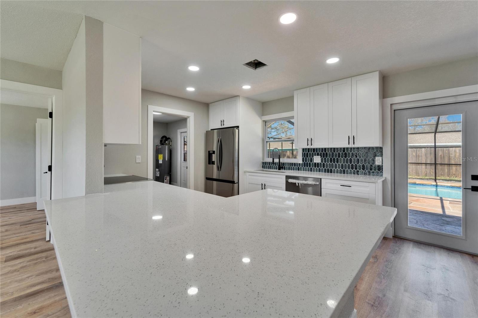 11206 MONDALE AVE, SEFFNER, FL, 33584