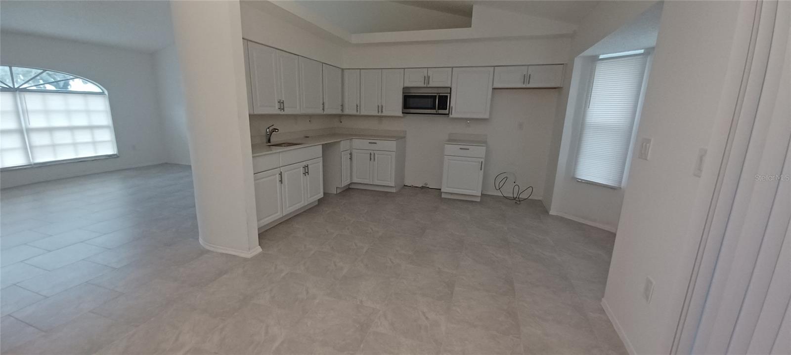 8916 E ISLAND DR, INVERNESS, FL, 34450