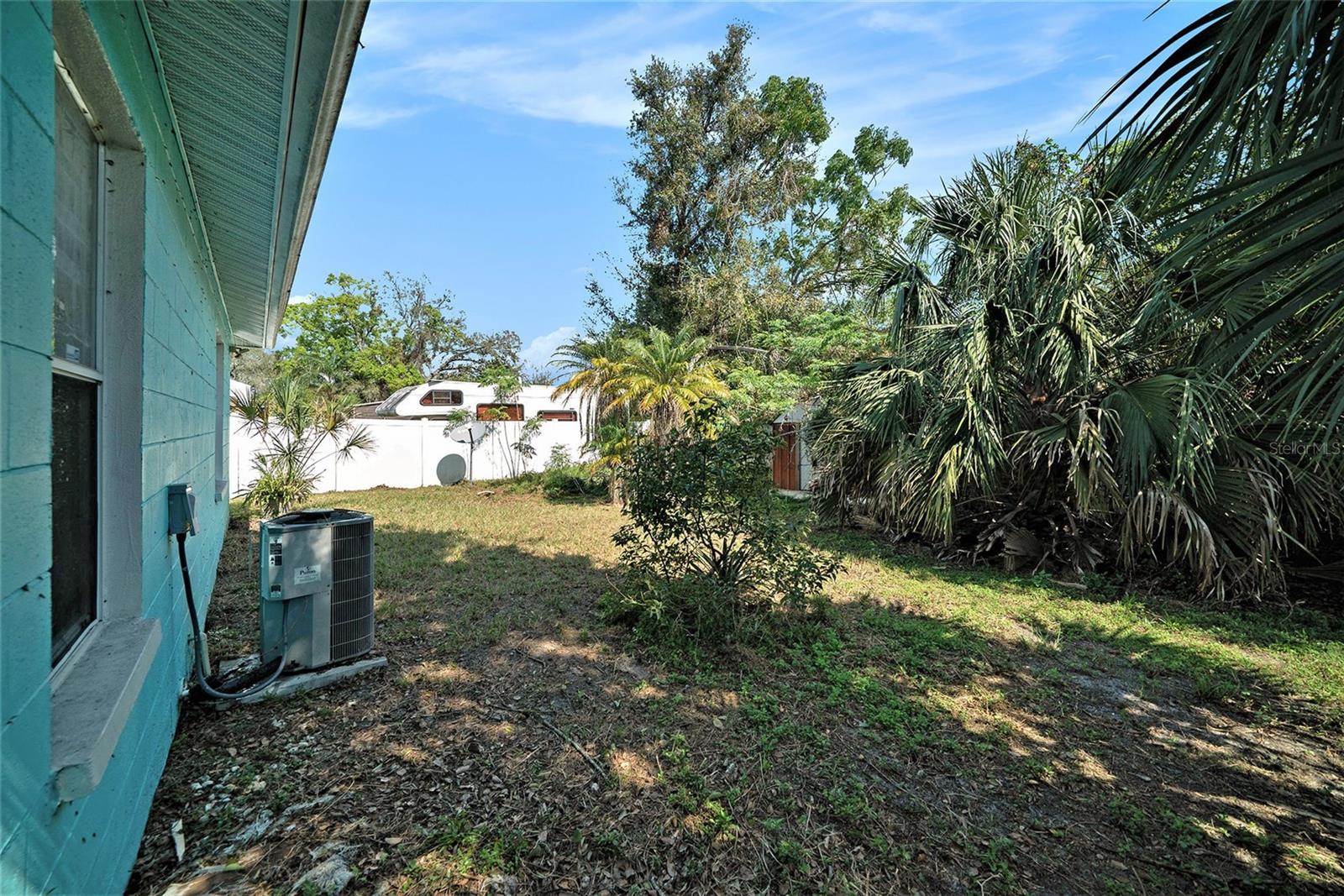 8729 N TANGERINE PL, TAMPA, FL, 33617