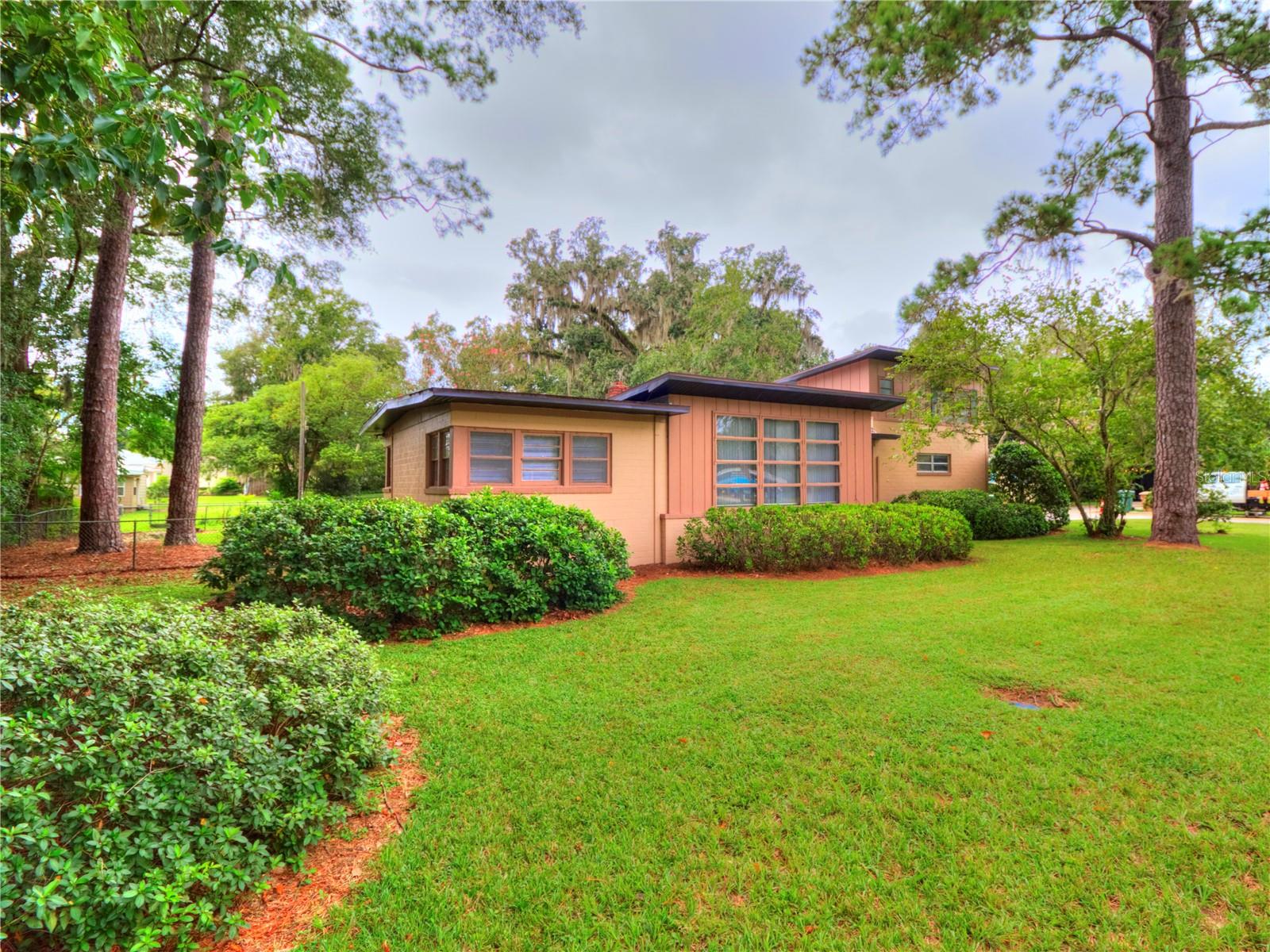 1022 NE 11TH AVE, OCALA, FL, 34470