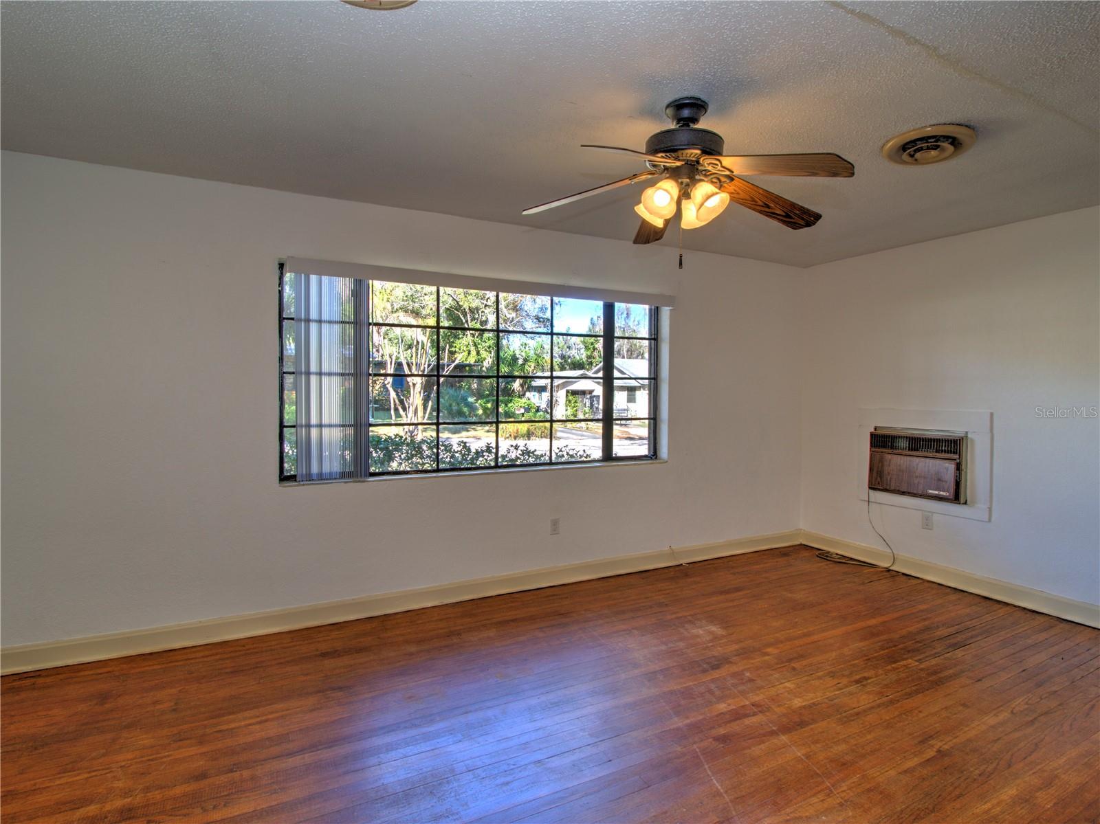 1022 NE 11TH AVE, OCALA, FL, 34470