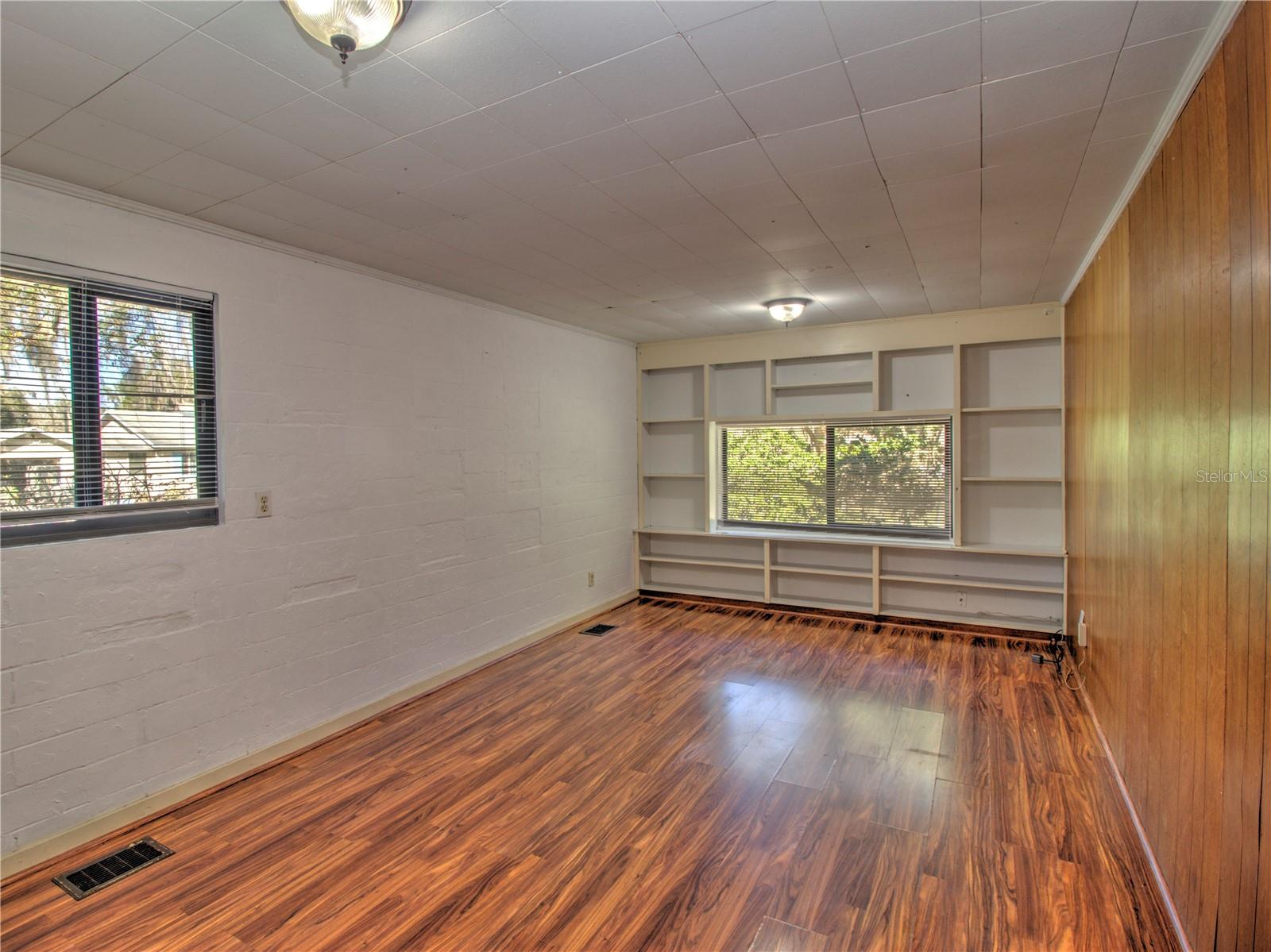 1022 NE 11TH AVE, OCALA, FL, 34470