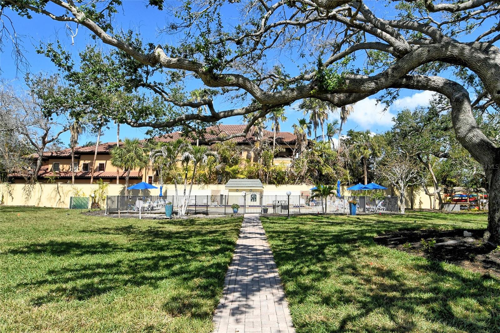8635 MIDNIGHT PASS RD #206C, SARASOTA, FL, 34242
