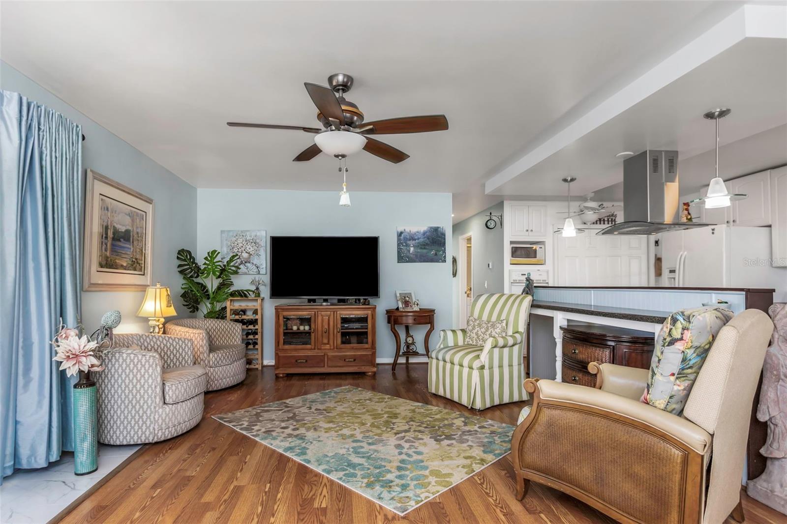 292 SALEM AVE #4, PALM HARBOR, FL, 34684