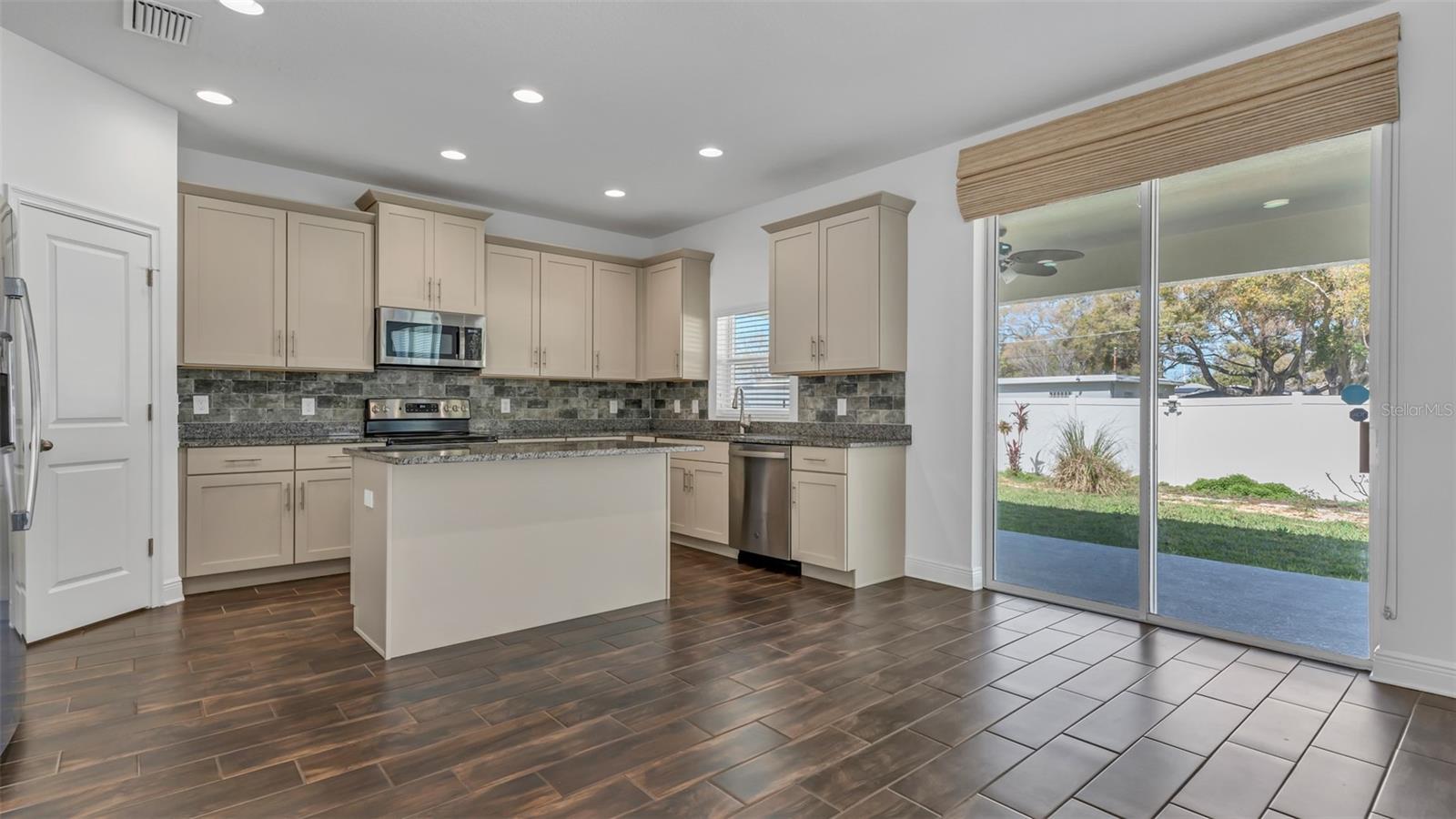 3407 W GRACE ST, TAMPA, FL, 33607