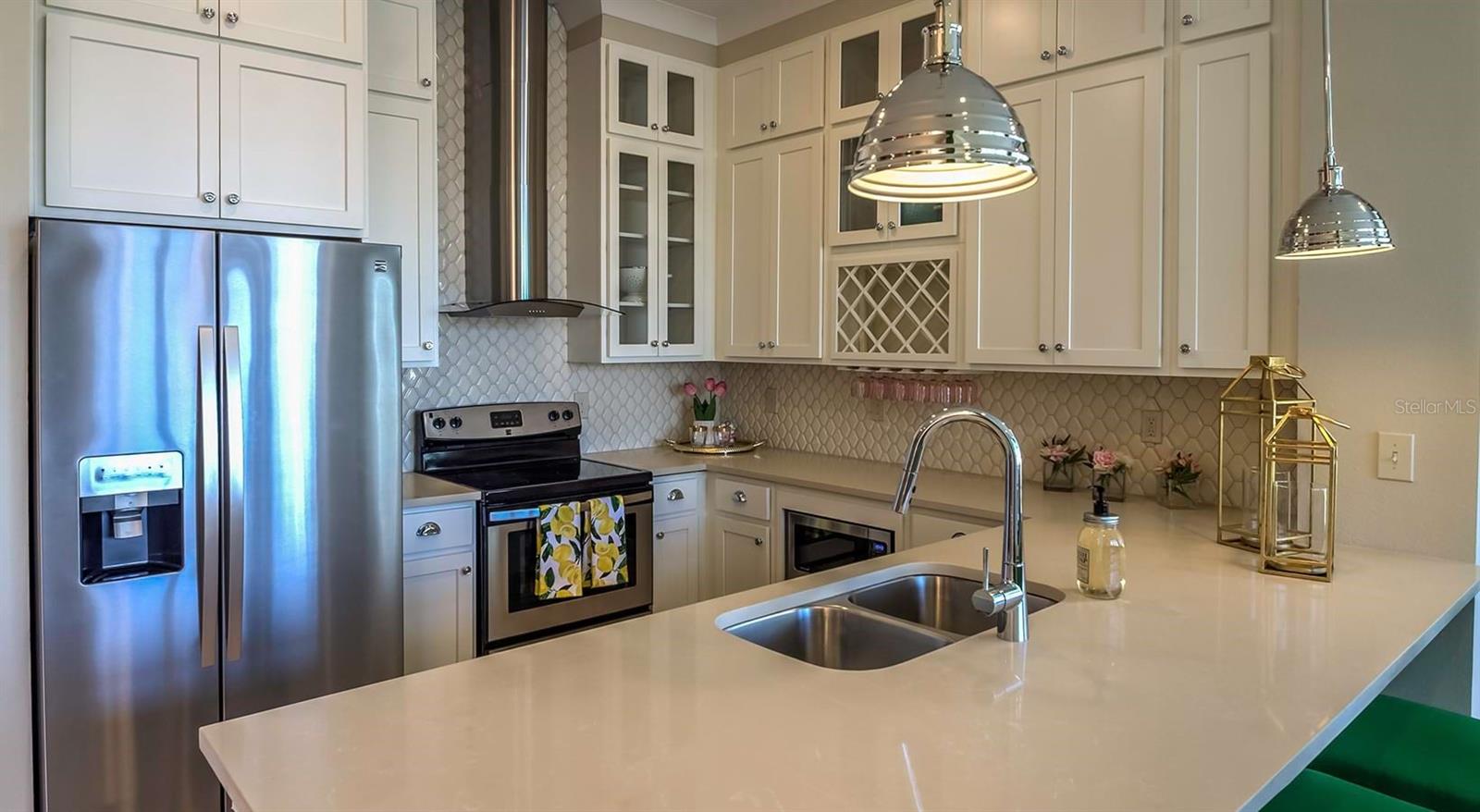 7511 SOLSTICE CIR #B4, ORLANDO, FL, 32821