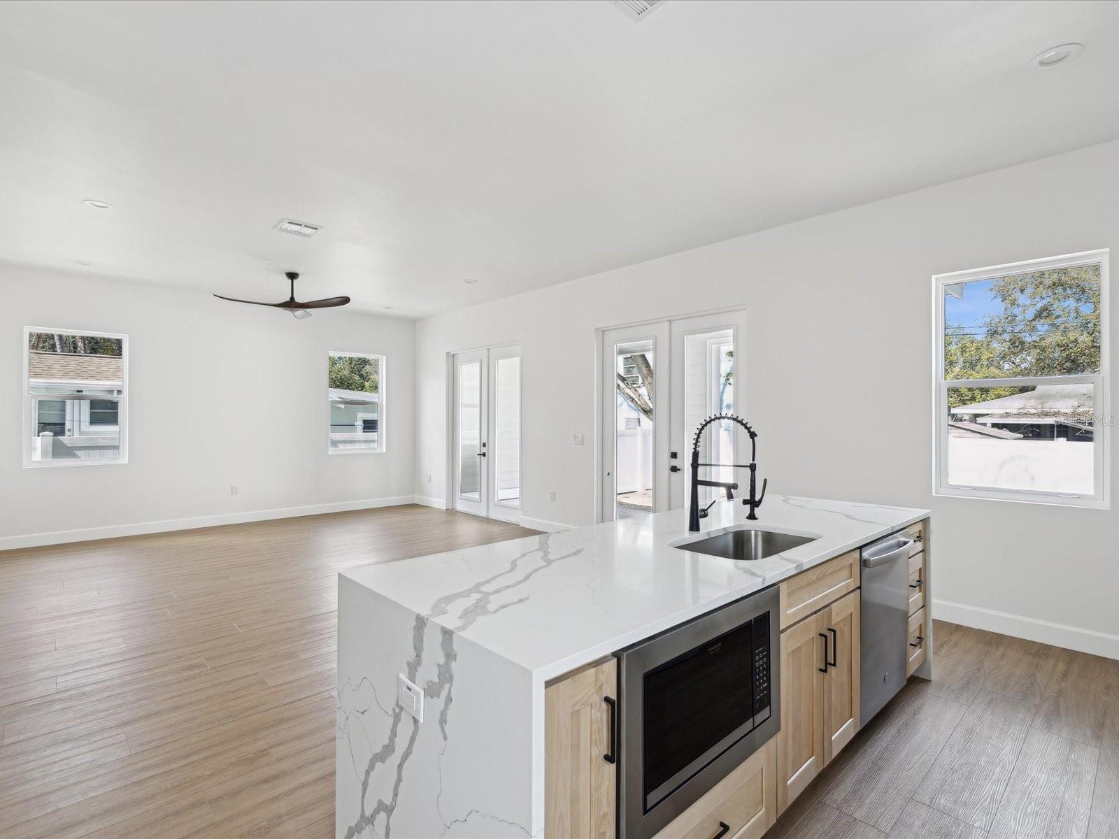 1753 25TH AVE N, ST PETERSBURG, FL, 33713