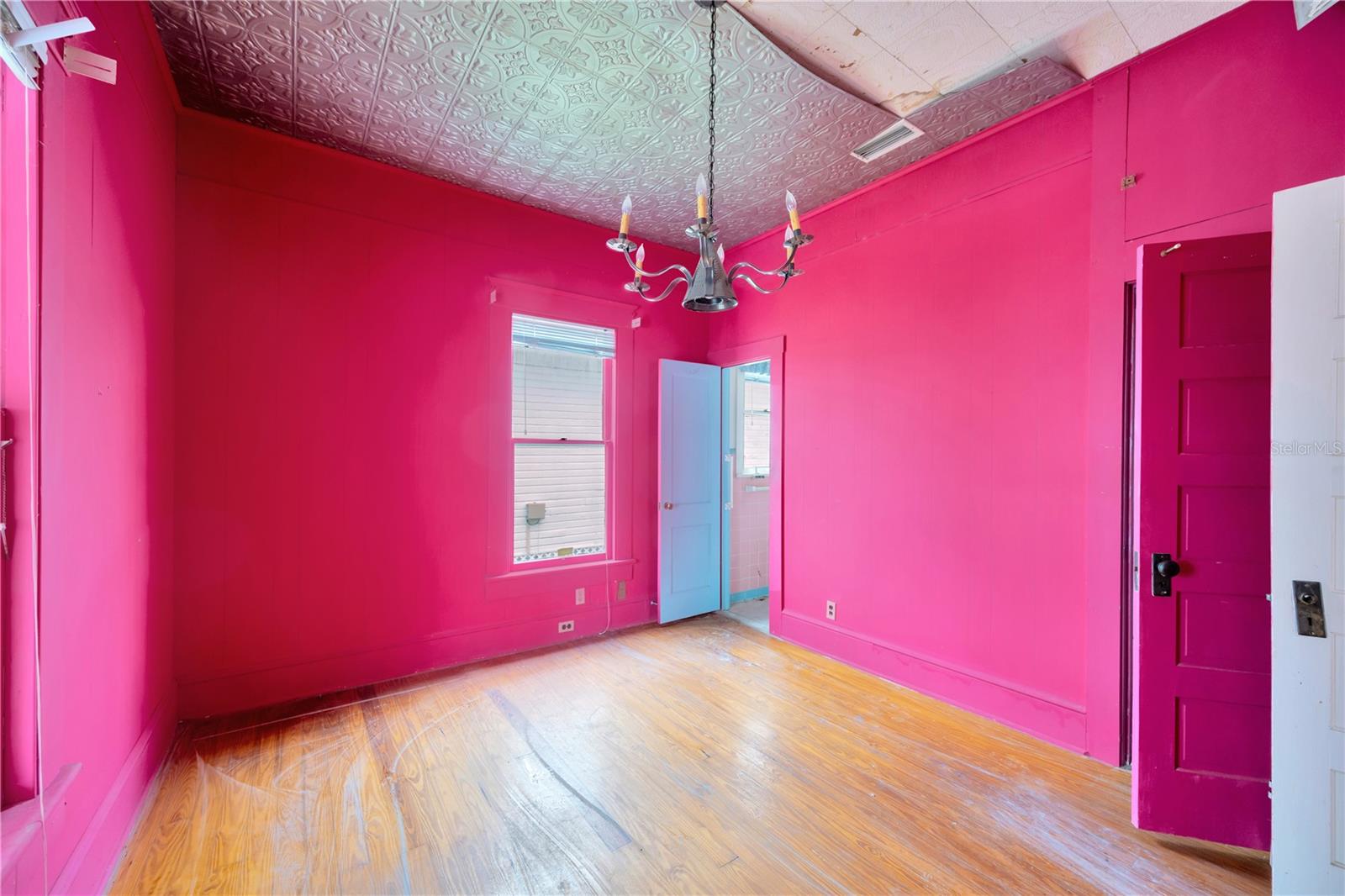 105 E CALHOUN ST, PLANT CITY, FL, 33563