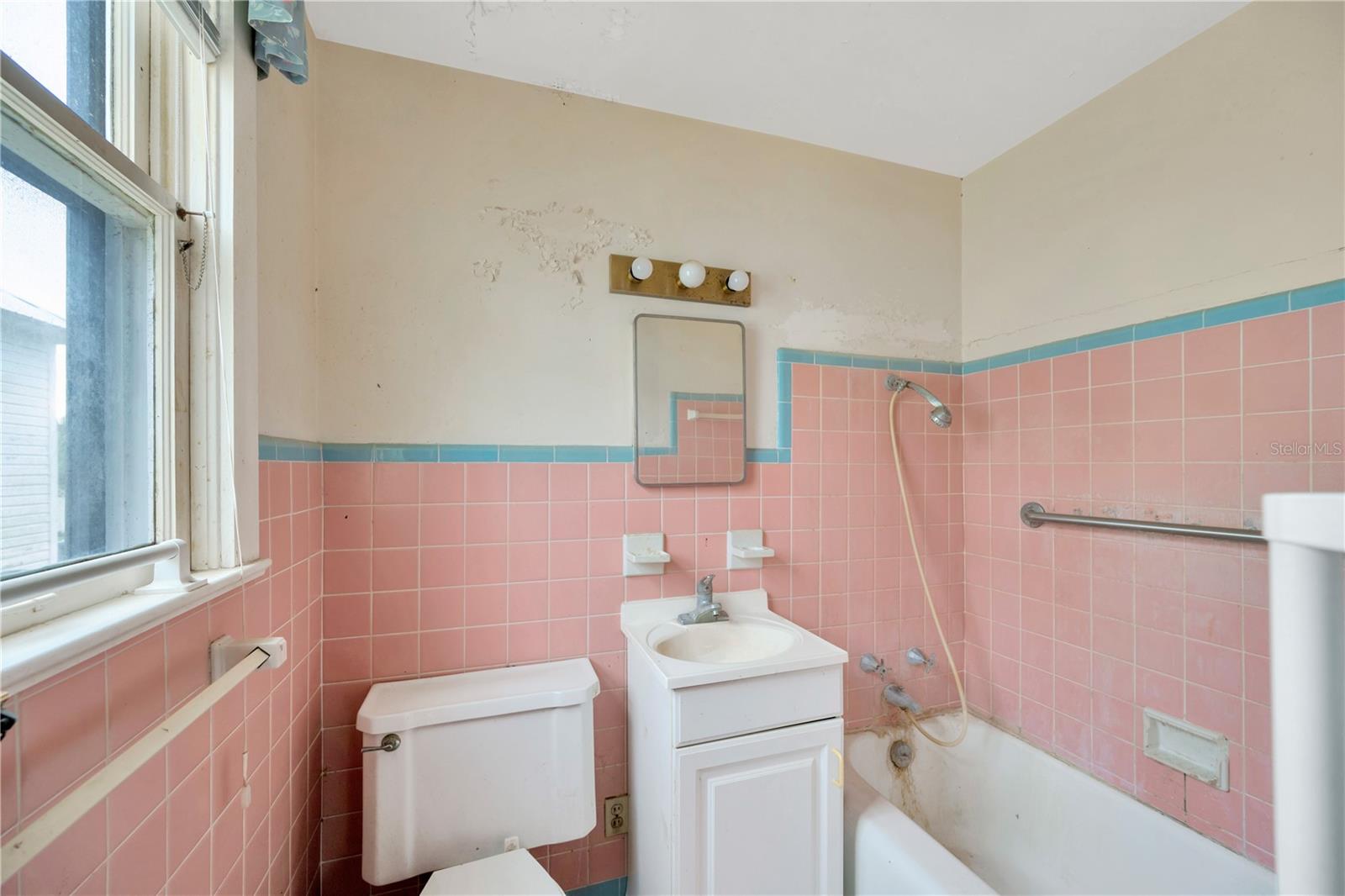 105 E CALHOUN ST, PLANT CITY, FL, 33563