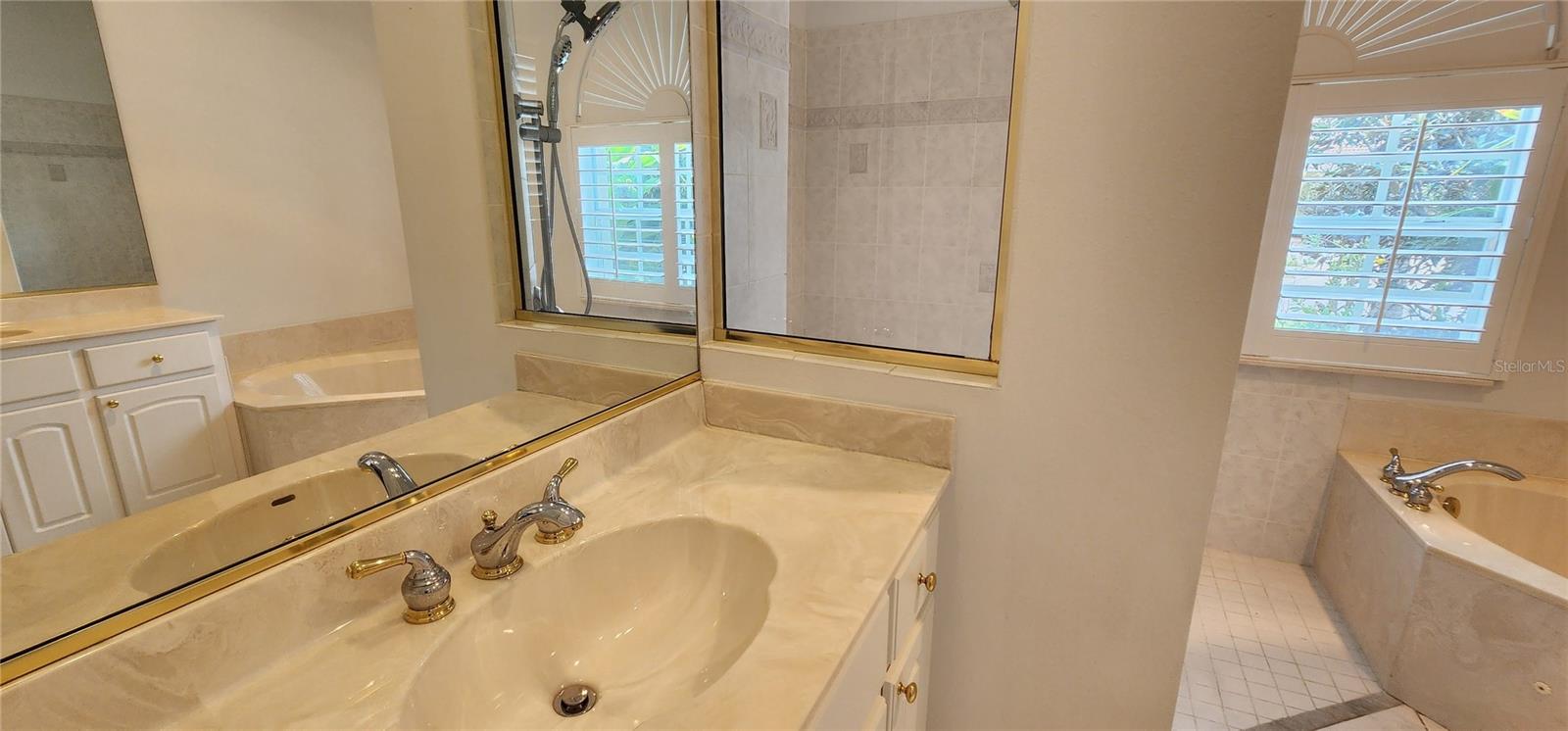 629 SAWGRASS BRIDGE RD, VENICE, FL, 34292