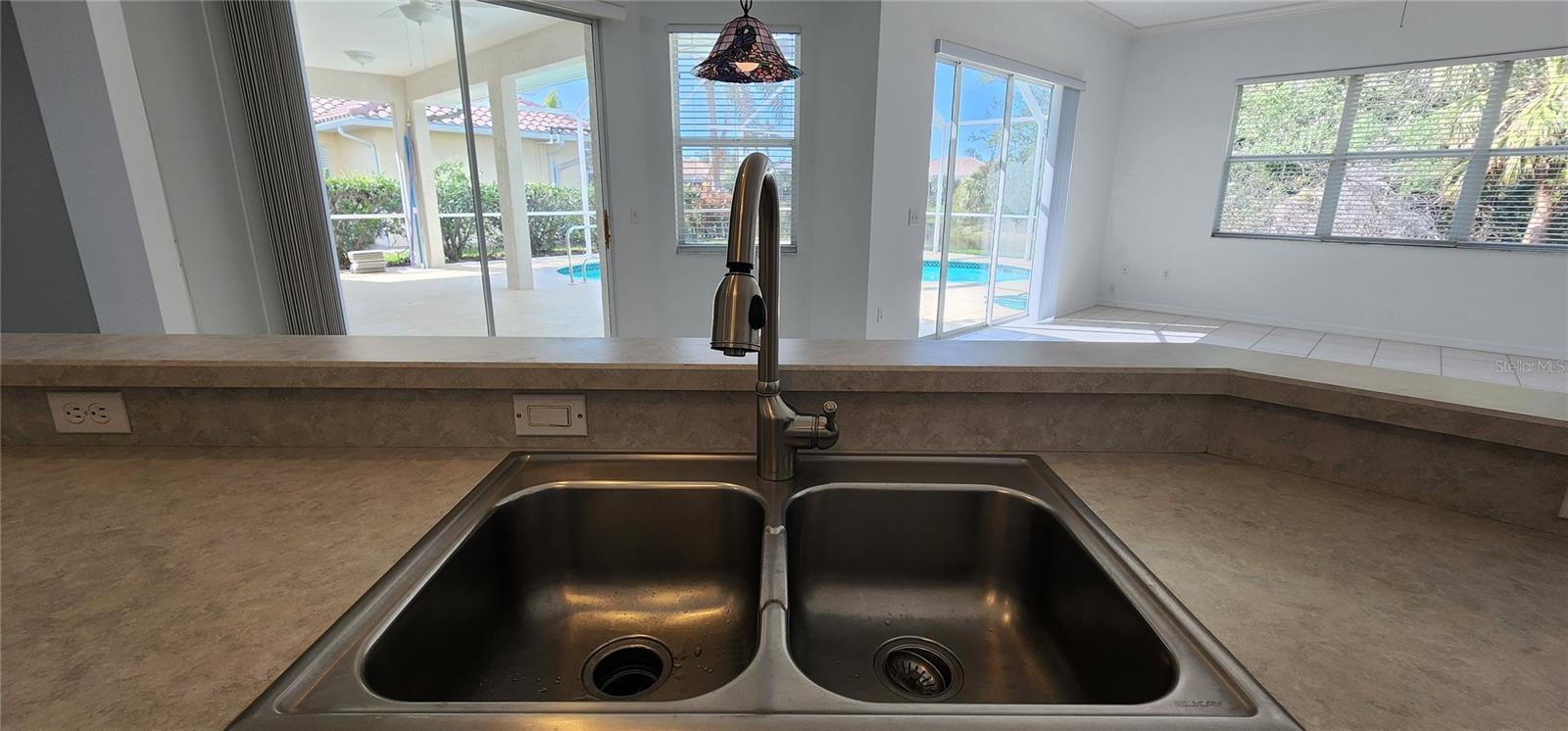 629 SAWGRASS BRIDGE RD, VENICE, FL, 34292