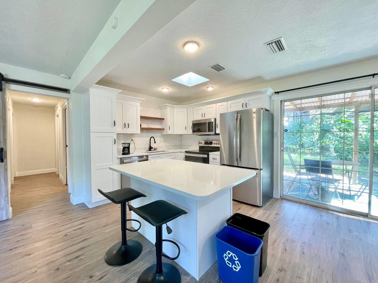 2101 E HOWELL ST, TAMPA, FL, 33610