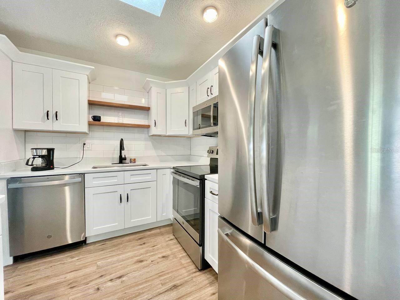 2101 E HOWELL ST, TAMPA, FL, 33610
