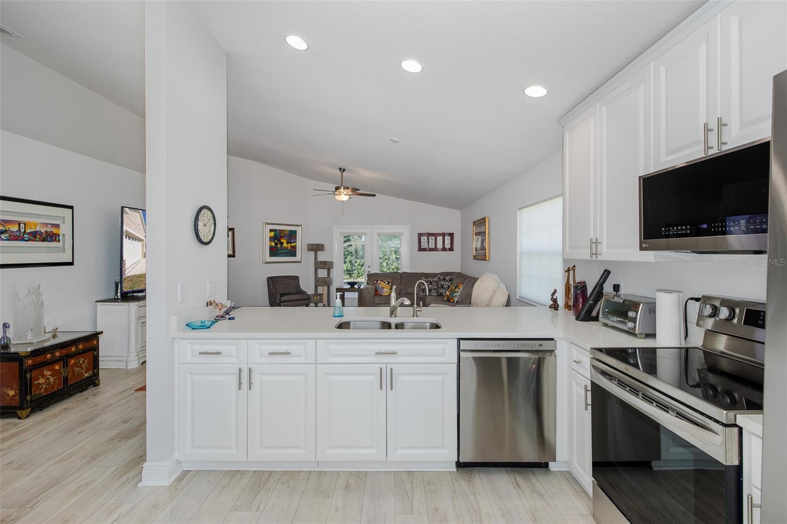 18659 WHITE PINE CIR, HUDSON, FL, 34667