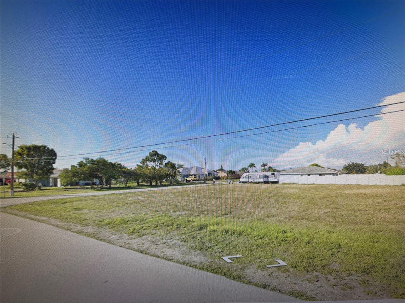 1527 SE 20TH PL, CAPE CORAL, FL, 33990
