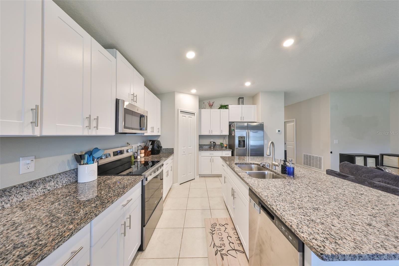 12928 WILDFLOWER MEADOW DR, RIVERVIEW, FL, 33579