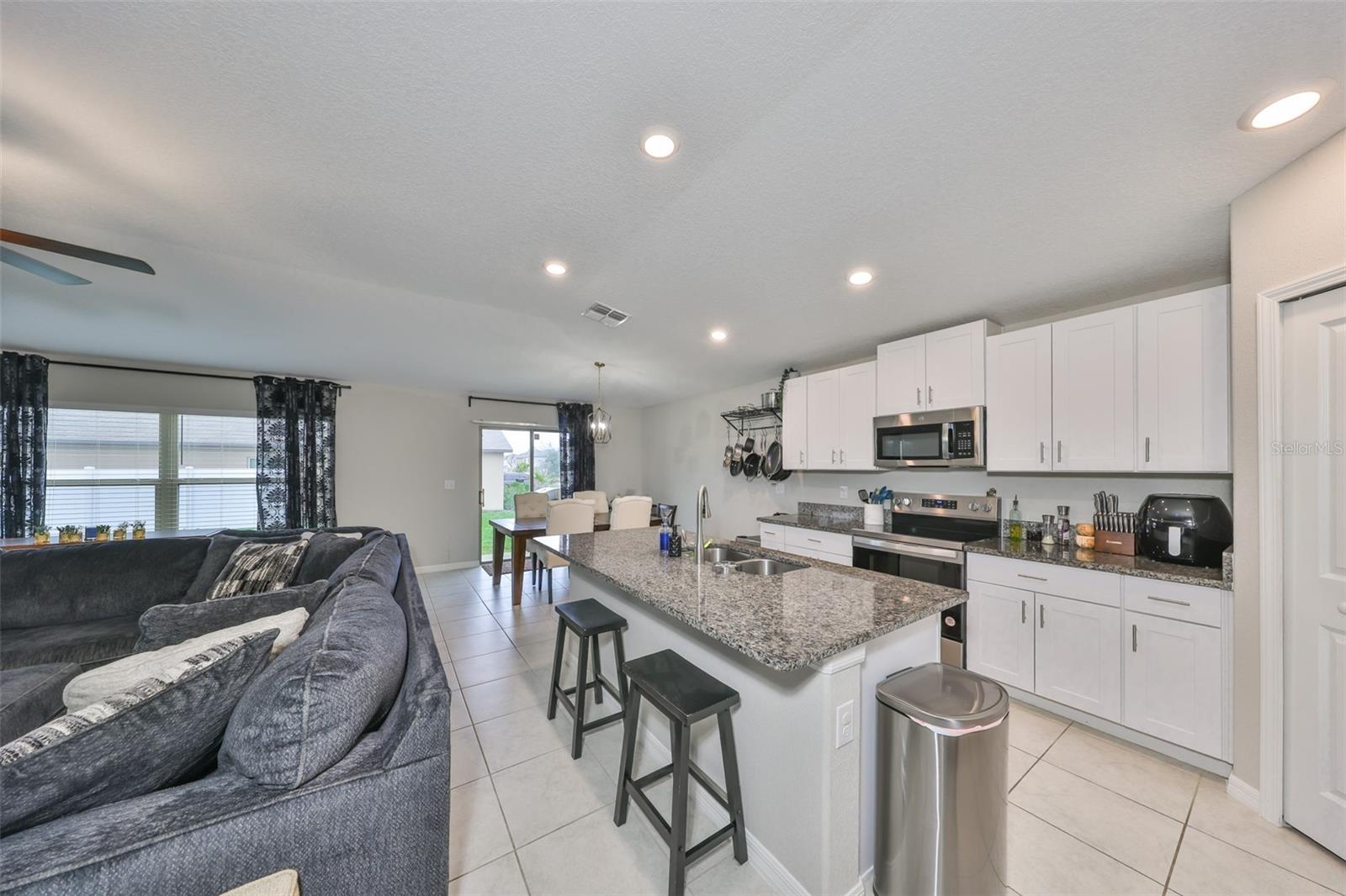12928 WILDFLOWER MEADOW DR, RIVERVIEW, FL, 33579