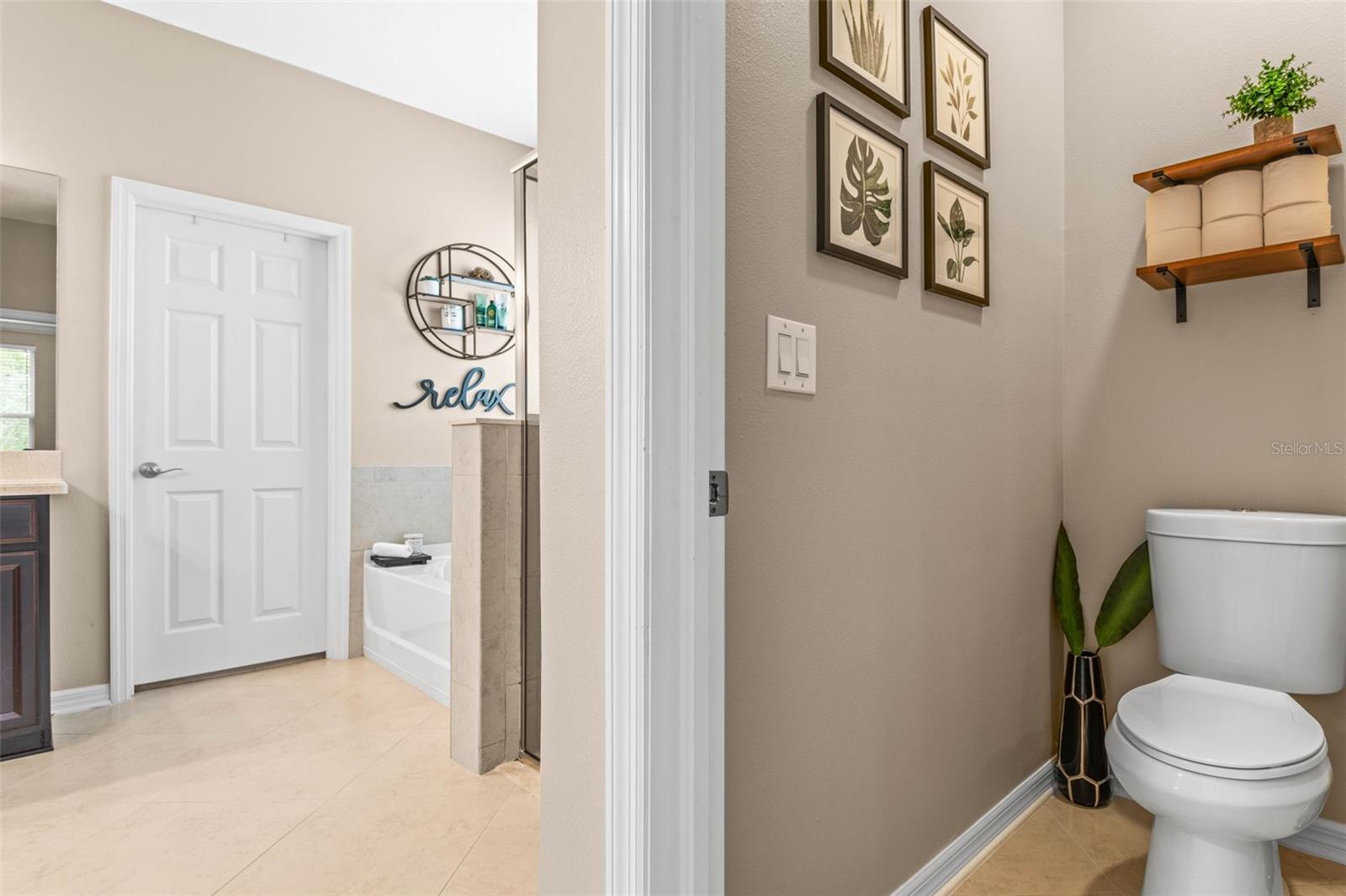 4956 ROLLING GREEN DR, WESLEY CHAPEL, FL, 33543
