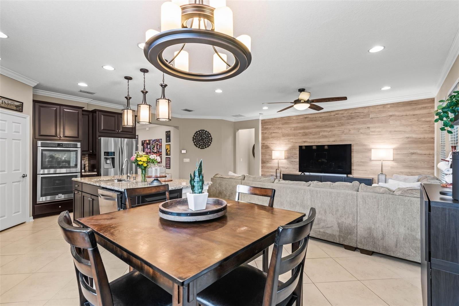 4956 ROLLING GREEN DR, WESLEY CHAPEL, FL, 33543