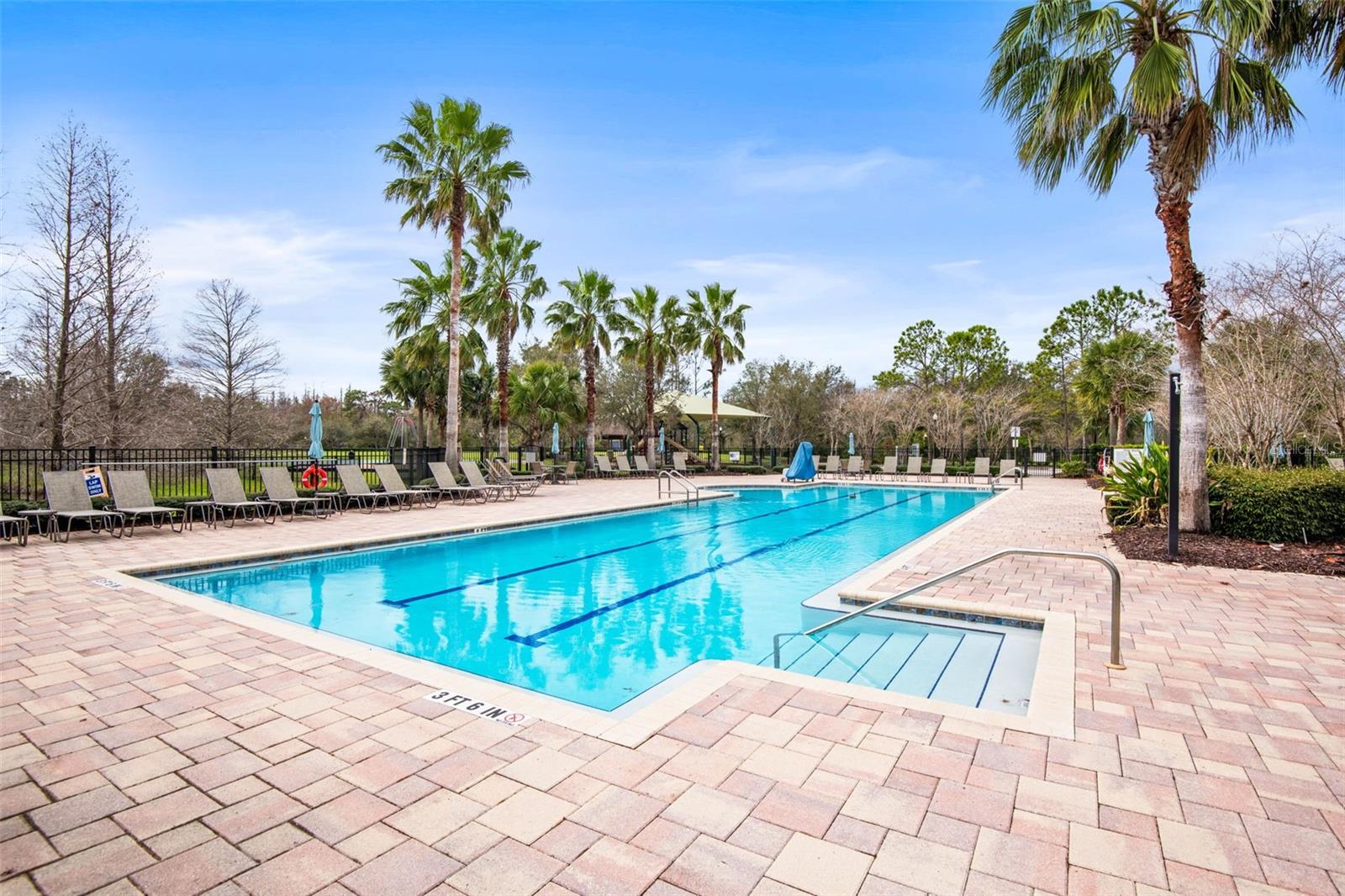 4956 ROLLING GREEN DR, WESLEY CHAPEL, FL, 33543