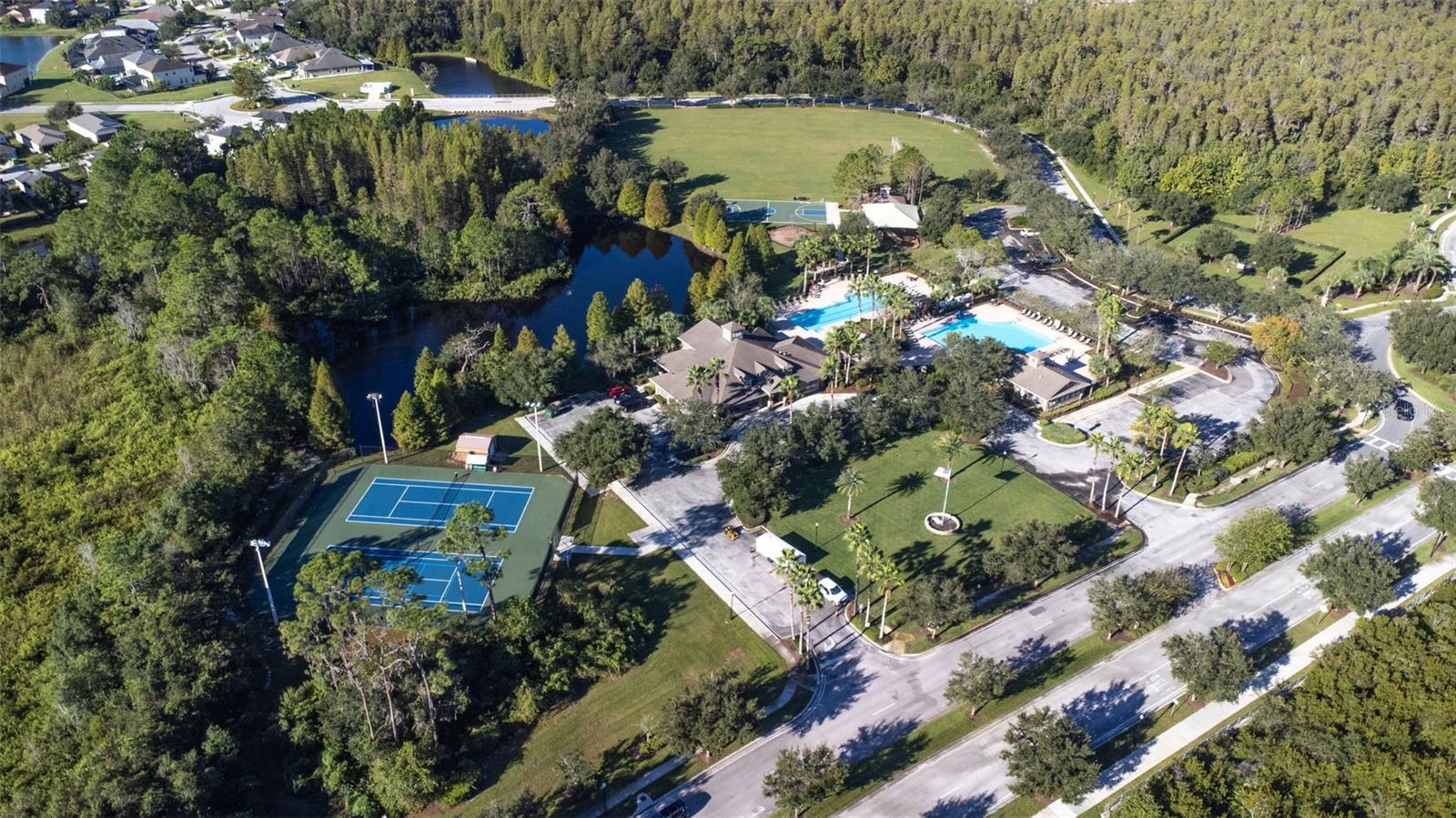 4956 ROLLING GREEN DR, WESLEY CHAPEL, FL, 33543