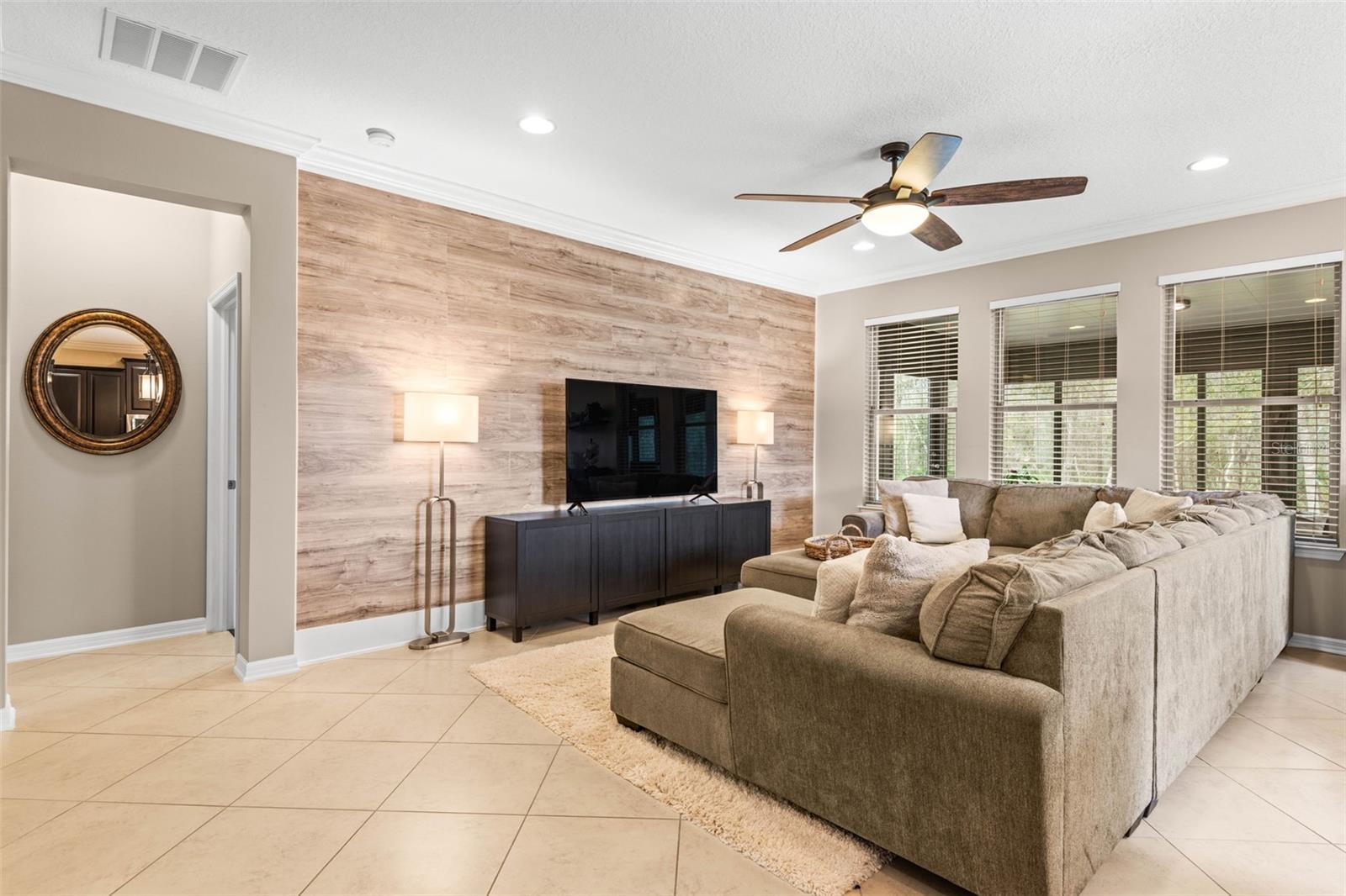 4956 ROLLING GREEN DR, WESLEY CHAPEL, FL, 33543