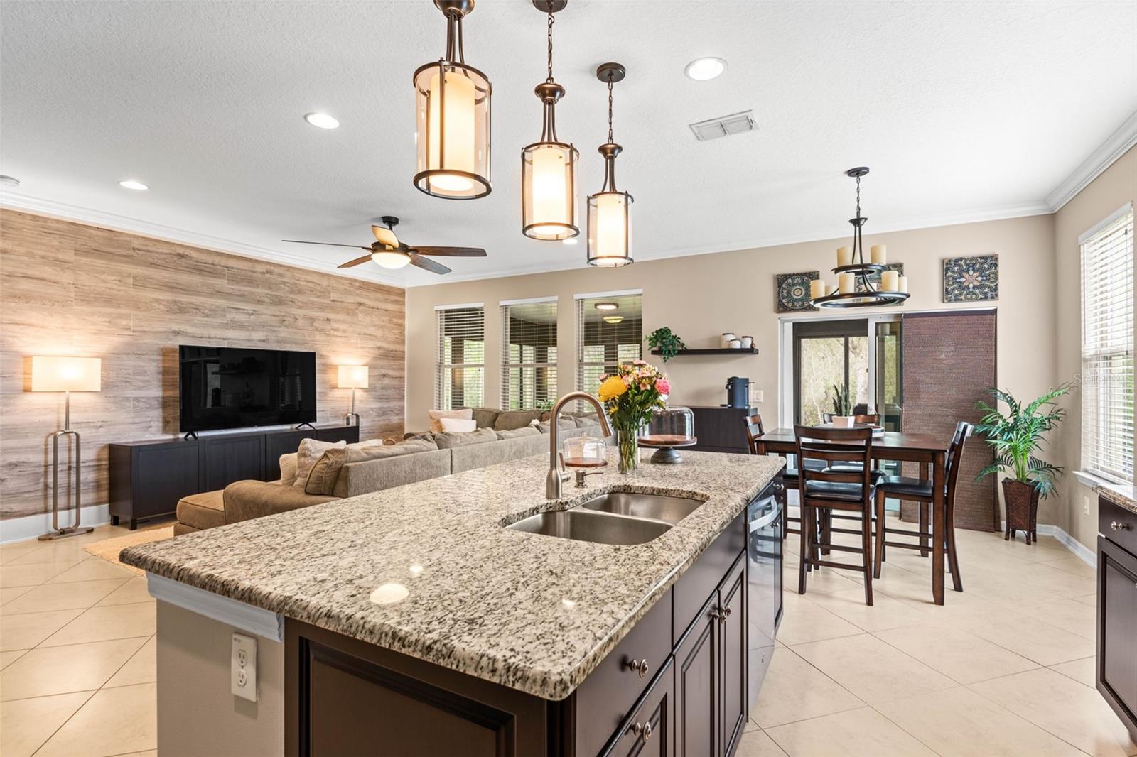 4956 ROLLING GREEN DR, WESLEY CHAPEL, FL, 33543