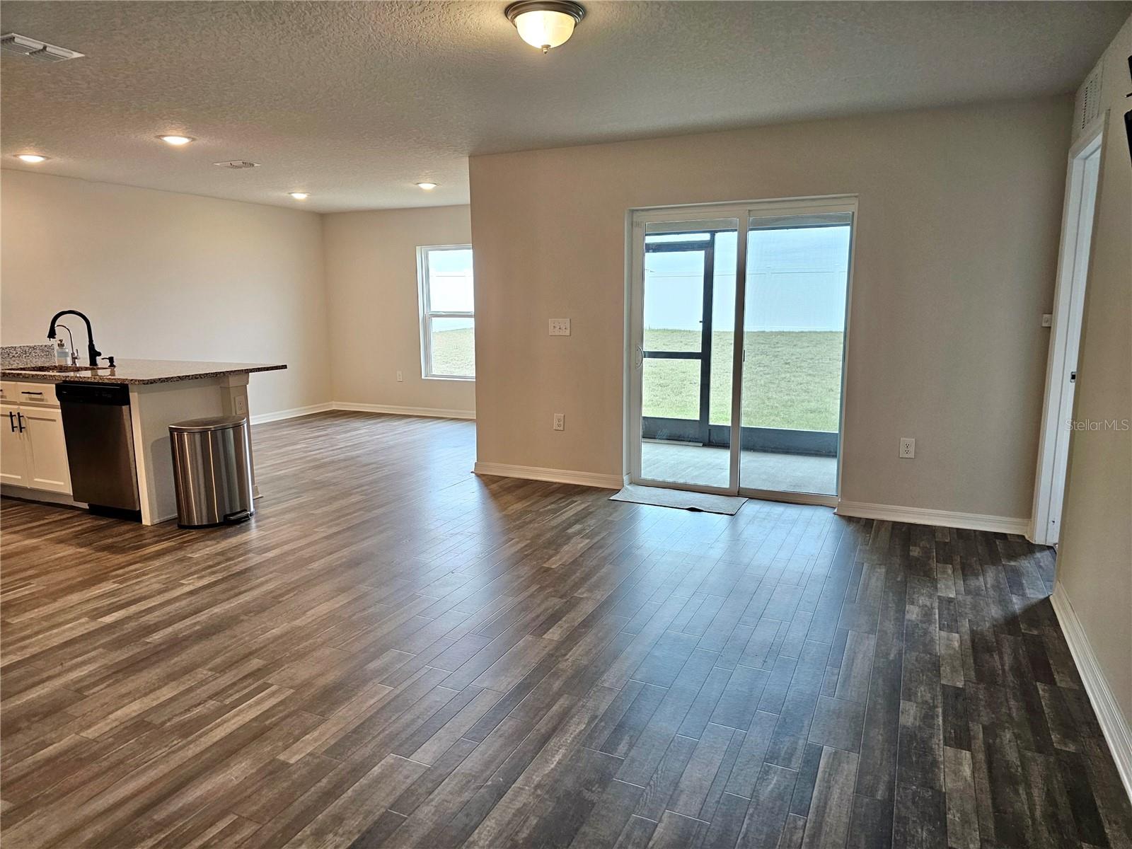 228 RIVER HILL DR, WELAKA, FL, 32193