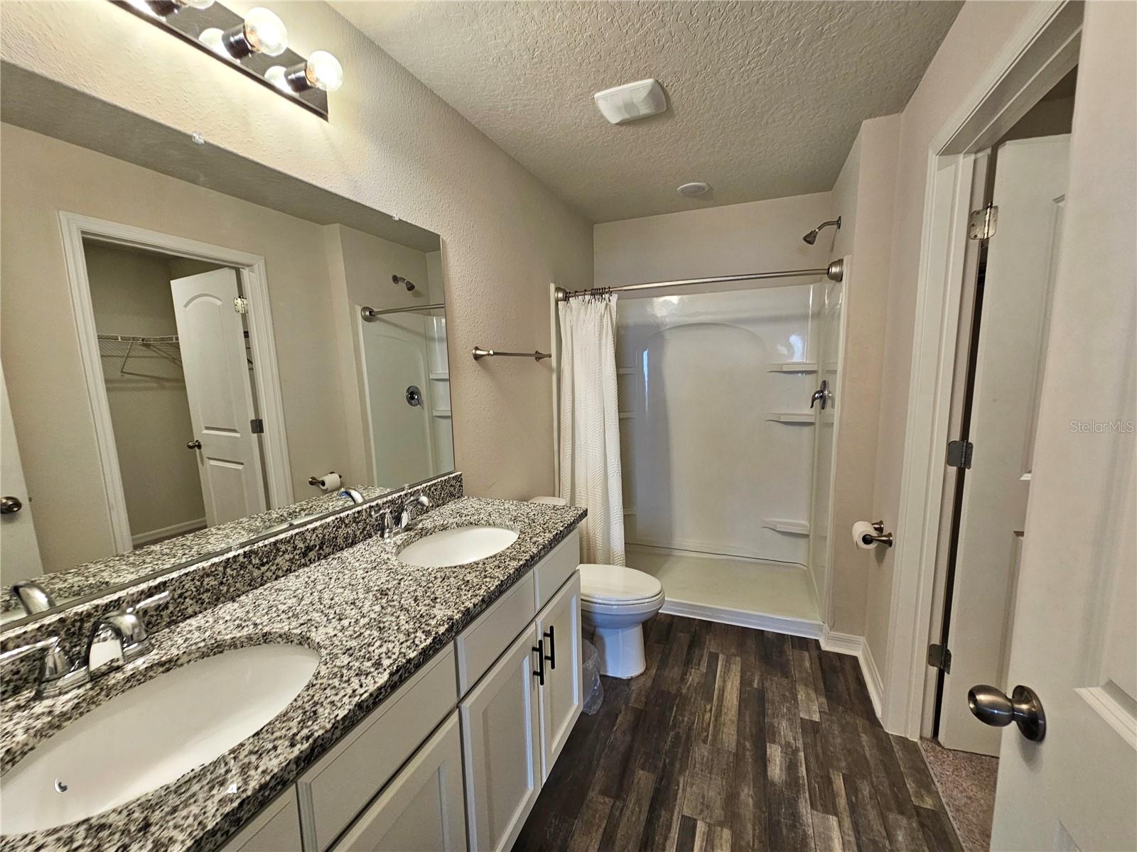 228 RIVER HILL DR, WELAKA, FL, 32193