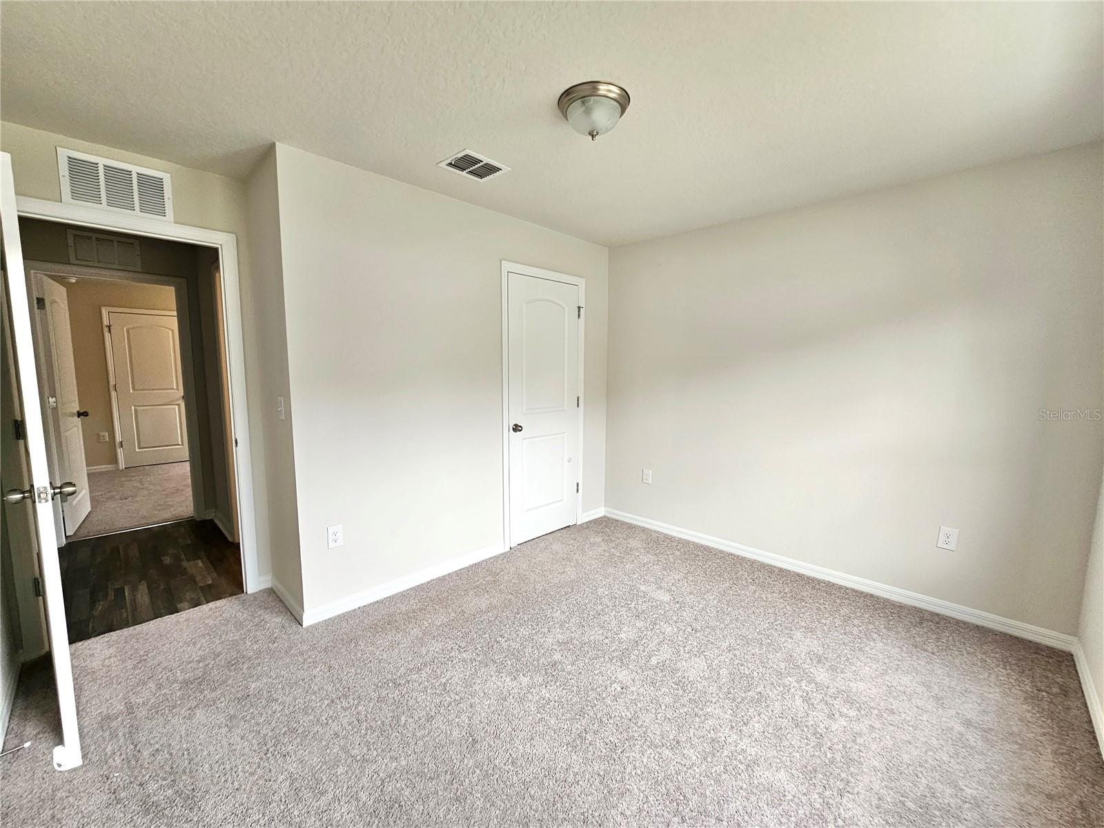 228 RIVER HILL DR, WELAKA, FL, 32193