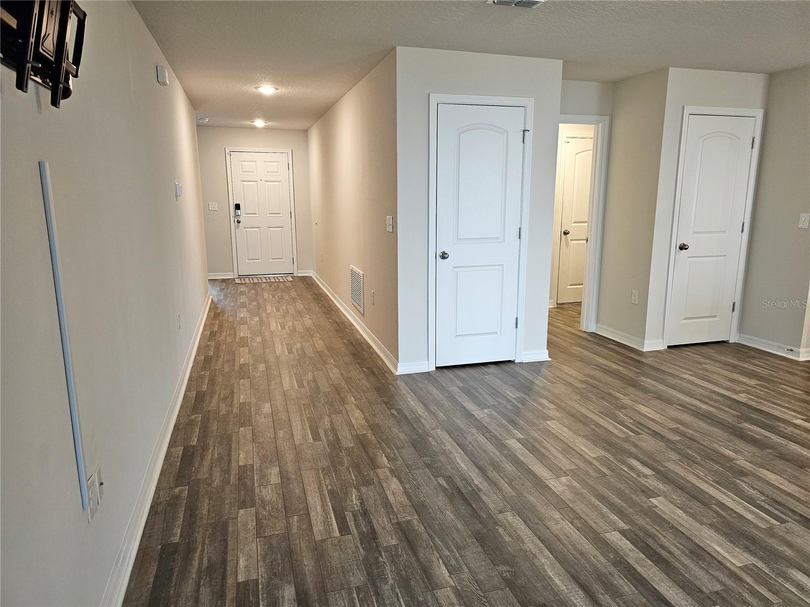 228 RIVER HILL DR, WELAKA, FL, 32193