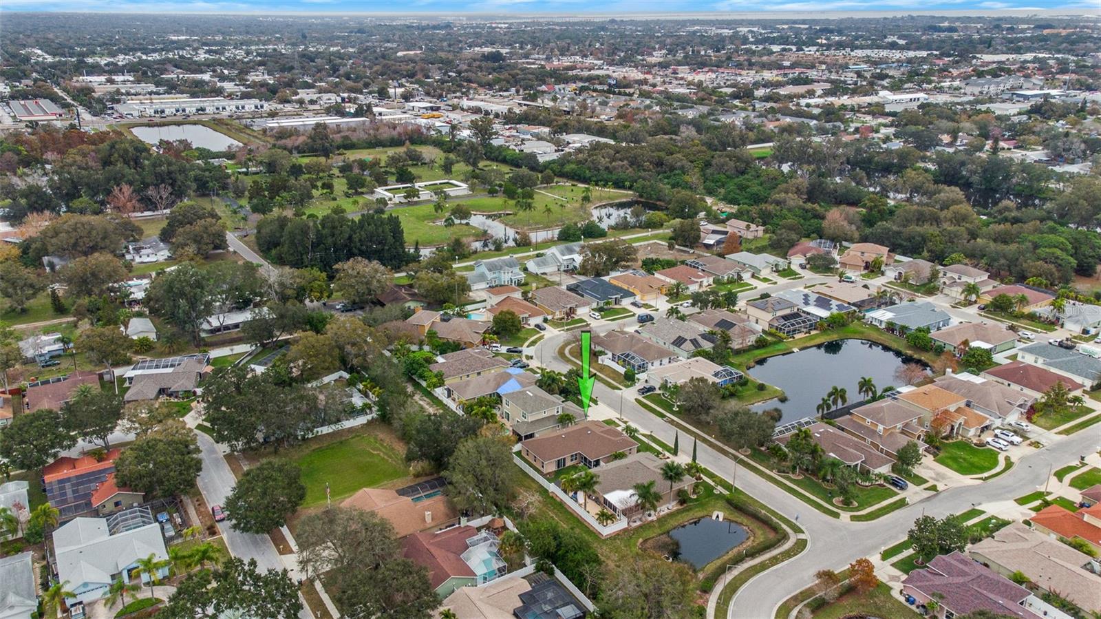 8265 WILD OAKS CIR, LARGO, FL, 33773