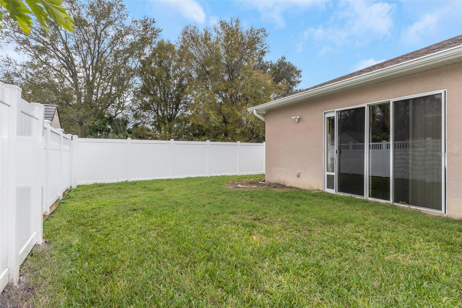 8265 WILD OAKS CIR, LARGO, FL, 33773